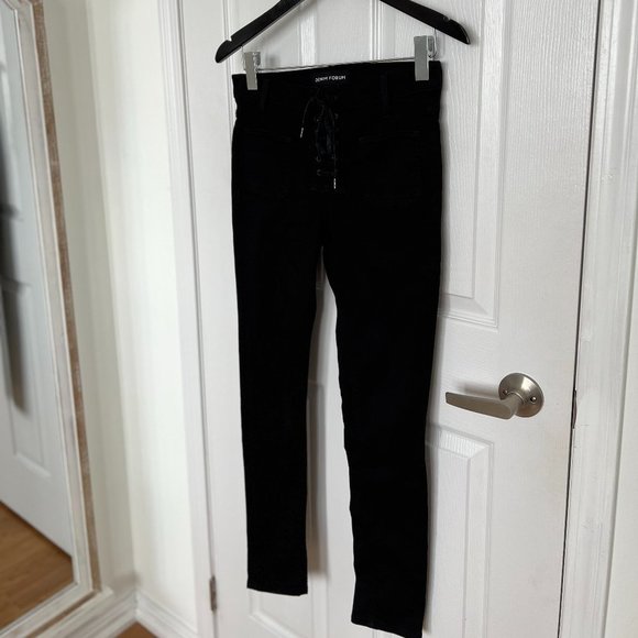 Aritzia Denim Forum | The Nico Mid Rise Skinny Crop Lace-Up Jeans - Picture 4 of 12